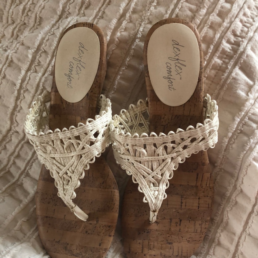 Dexflex Comfort Women's Cream Sandals